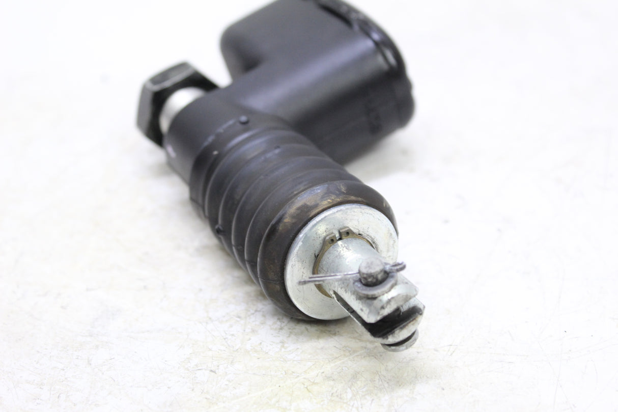 2000 Harley-Davidson Softail Deuce FXSTD OEM REAR BACK BRAKE MASTER CYLINDER