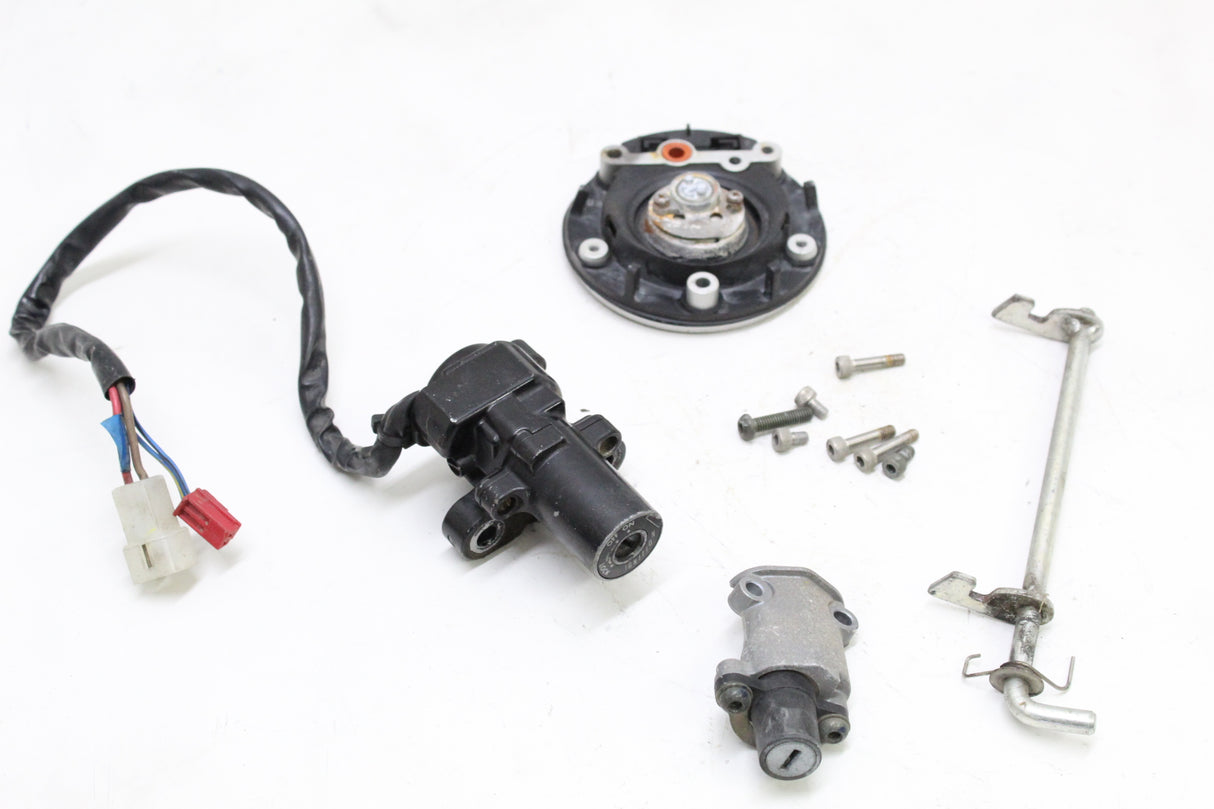 2007 Yamaha YZF R6S OEM IGNITION LOCK SET W/ GAS CAP SEAT LOCK !no Key!