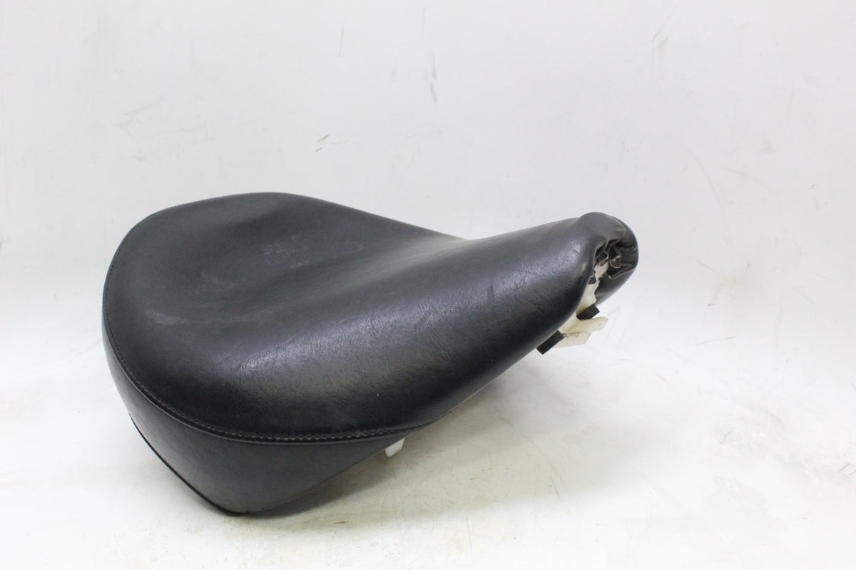 2007 YAMAHA XVS650 V STAR 650 OEM FRONT RIDER DRIVER SEAT