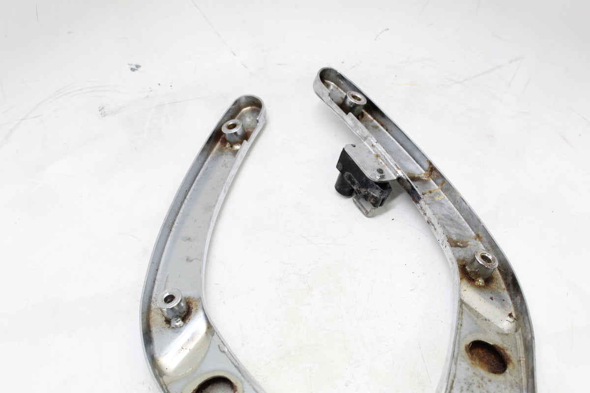 2007 YAMAHA XVS650 V STAR 650 OEM REAR FENDER STRUT RAILS PAIR
