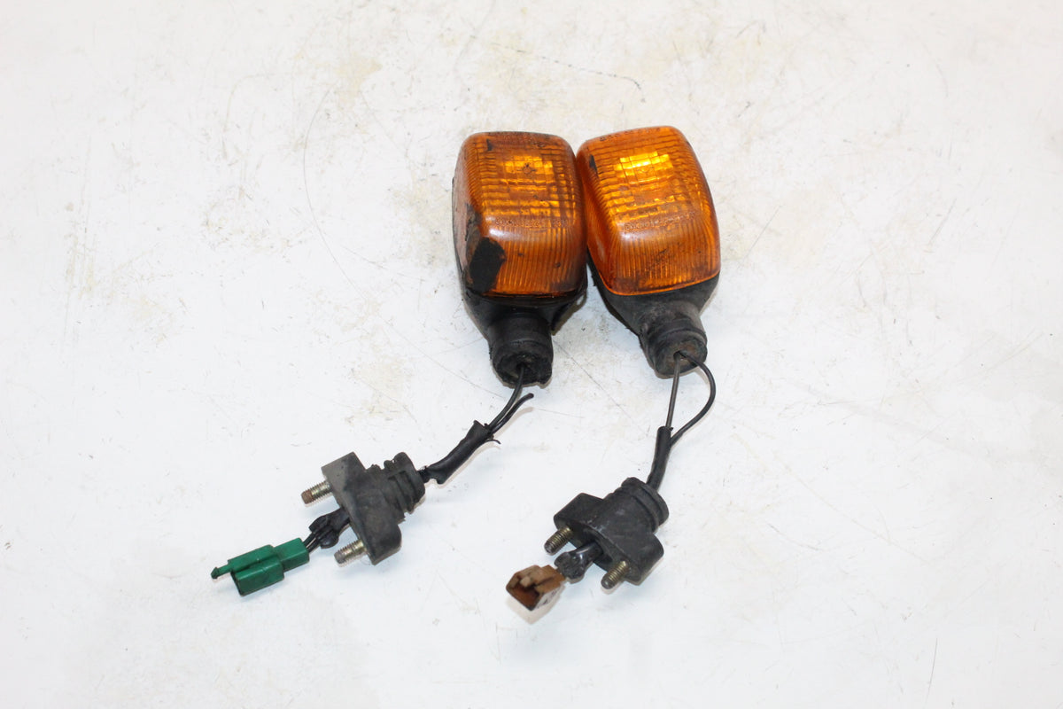 2002 Yamaha Zuma 50 YW50 OEM REAR LEFT RIGHT TURN SIGNALS LIGHT INDICATORS