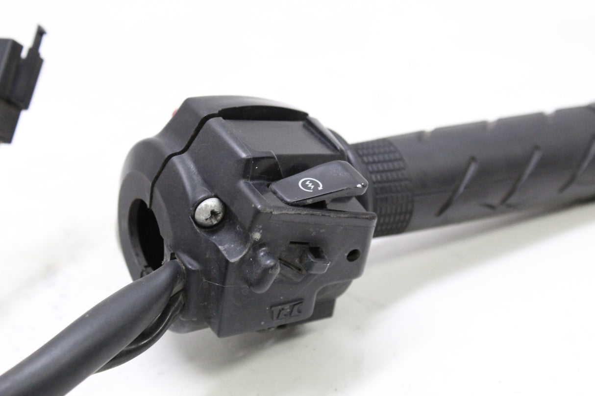 2006 Honda CBR600RR OEM Right Handlebar Switch Throttle Tube Grip Kill Start