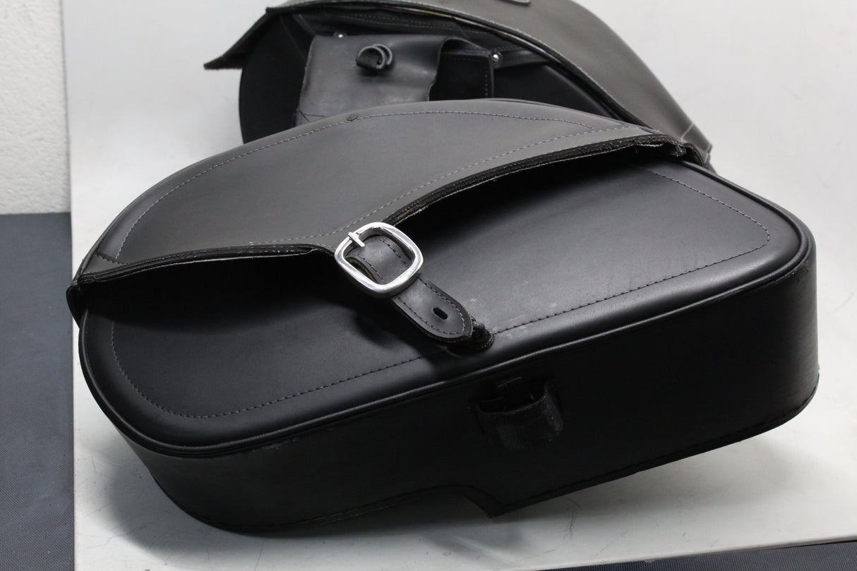 2005 Honda VTX1300S VTX1300 OEM REAR BACK SIDE BAGS