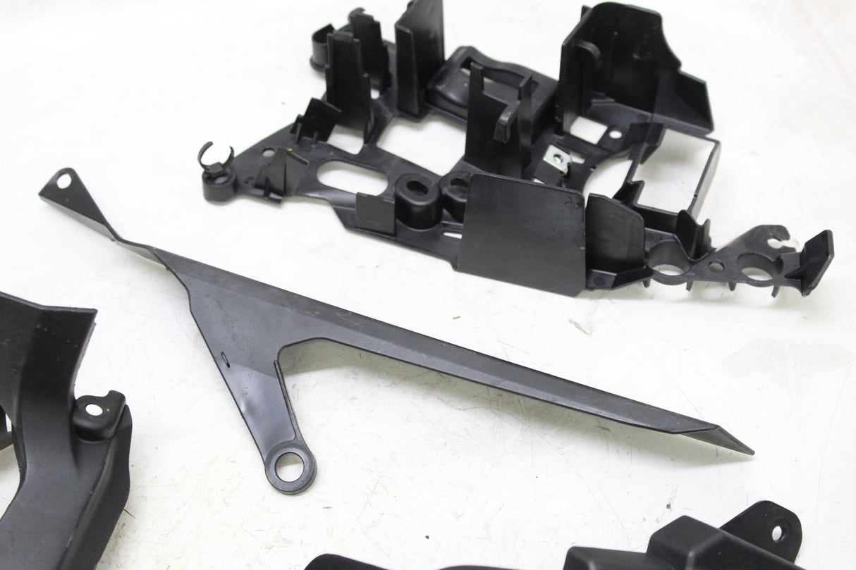 2017 Yamaha FZ10 OEM INNER FAIRING COWL TRIM COVER PANEL KIT