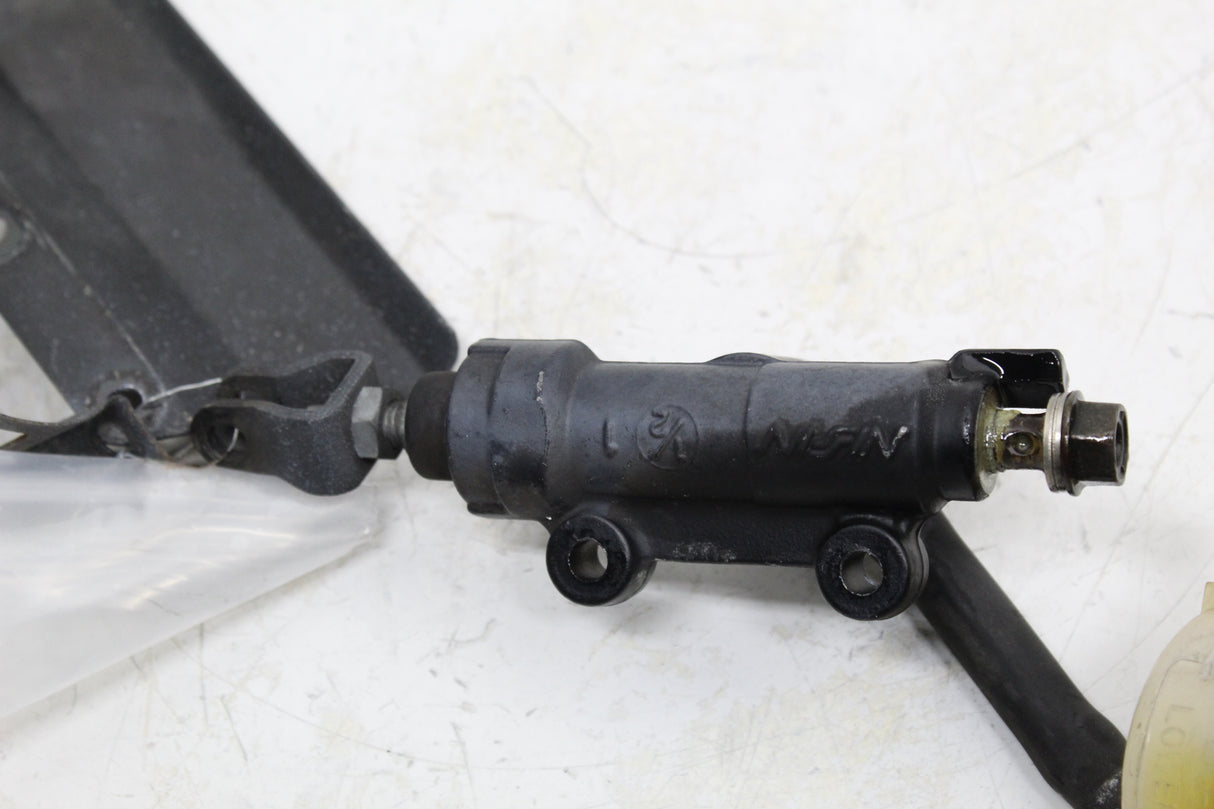 2005 Honda VTX1300S VTX1300 OEM REAR BACK BRAKE MASTER CYLINDER W RESERVOIR