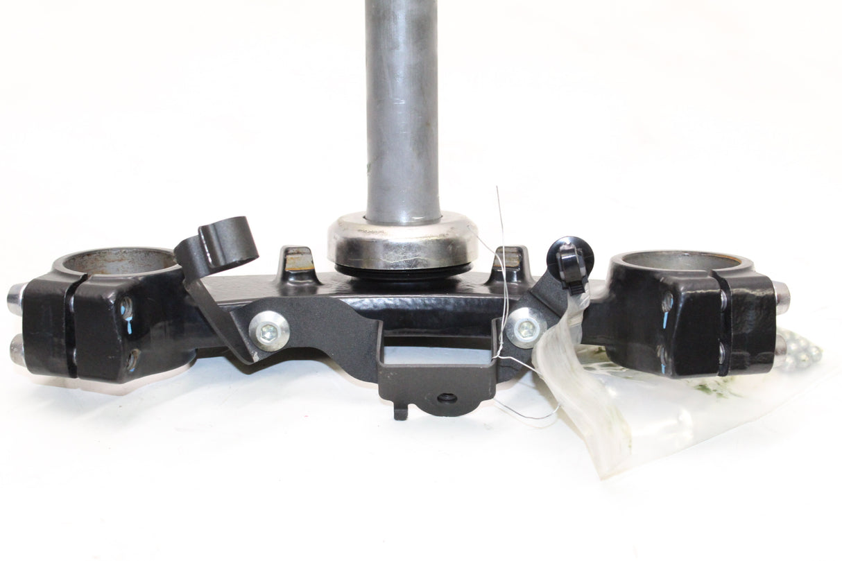 2021 Kawasaki Ninja 400 EX400 OEM FRONT FORKS CLAMP LOWER TRIPLE TREE STEM