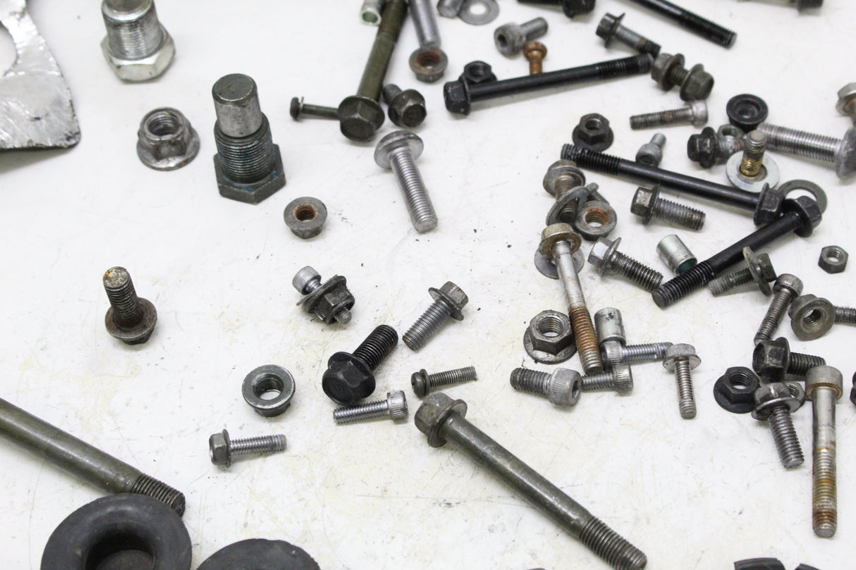 2007 YAMAHA XVS650 V STAR 650 MISC BOLT HARDWARE FASTENER SET