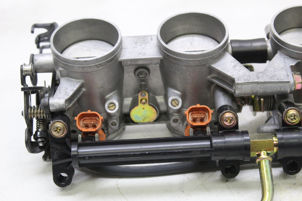 2004 SUZUKI GSXR600 OEM THROTTLE BODY FUEL INJECTOR ASSEMBLY