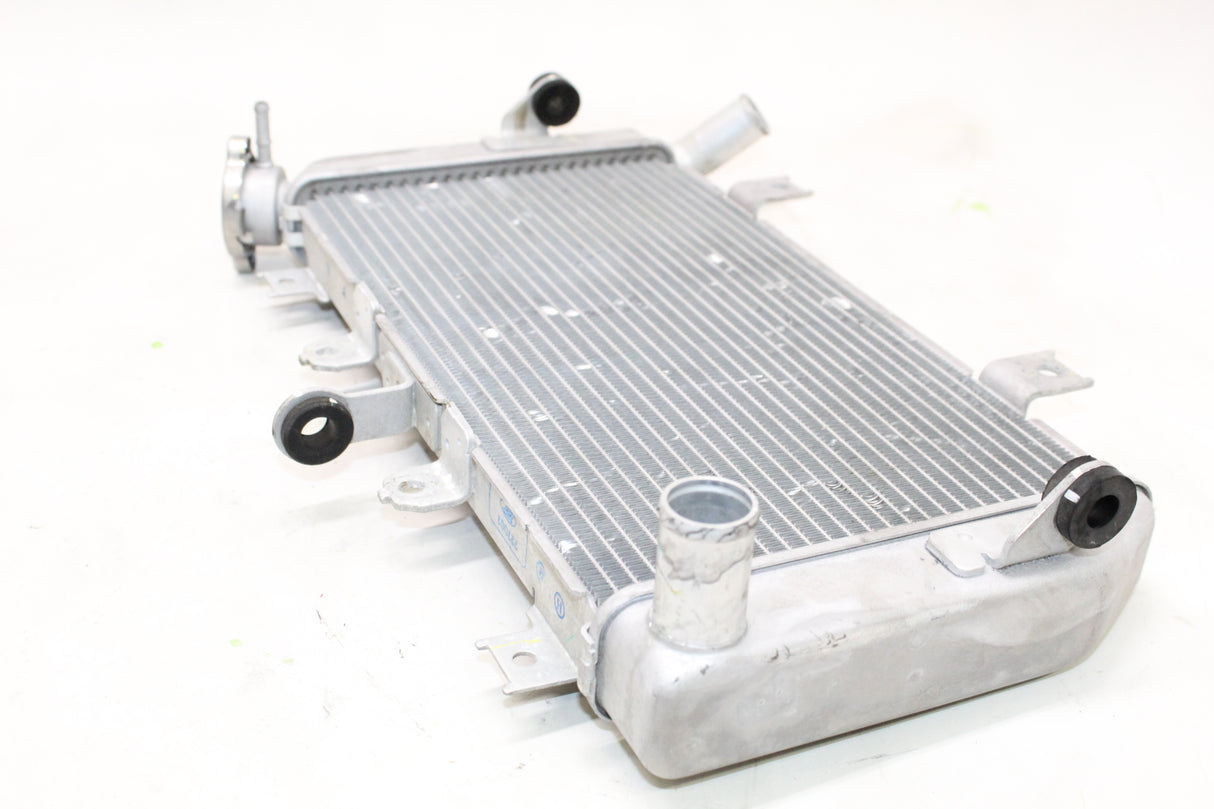 2021 Kawasaki Ninja 400 EX400 OEM ENGINE RADIATOR MOTOR COOLER COOLING RADIATER