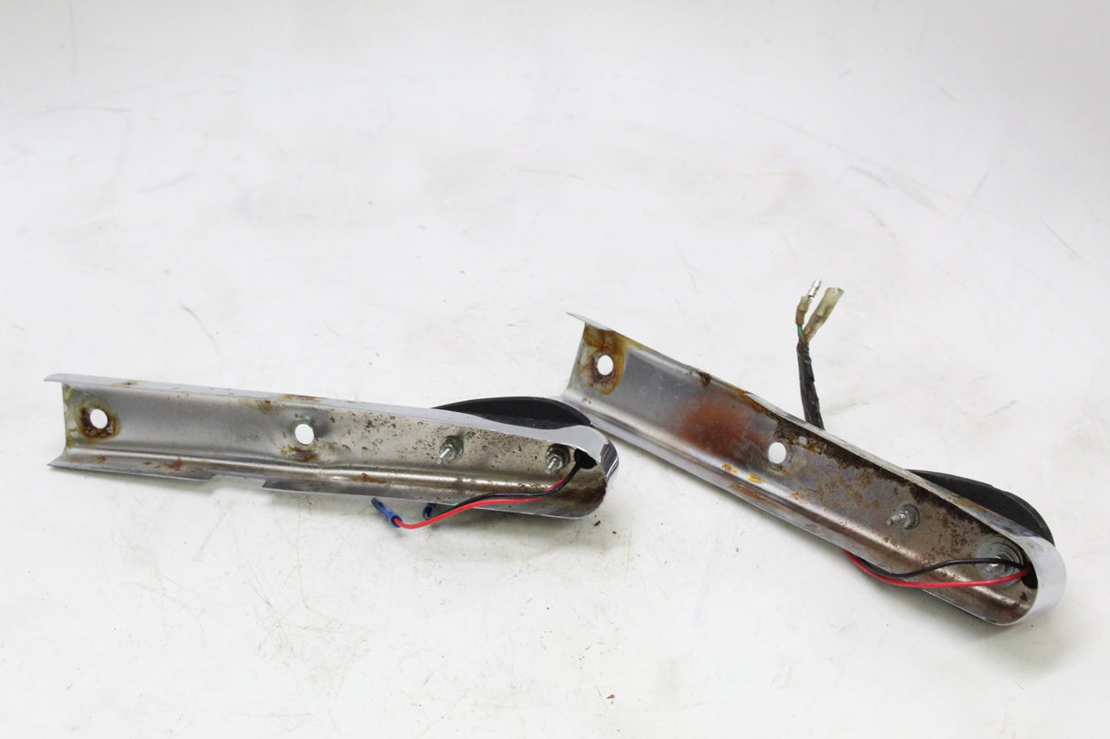1996 Honda Shadow ACE 1100 VT1100 OEM REAR FENDER STRUTS TURN SIGNALS PAIR