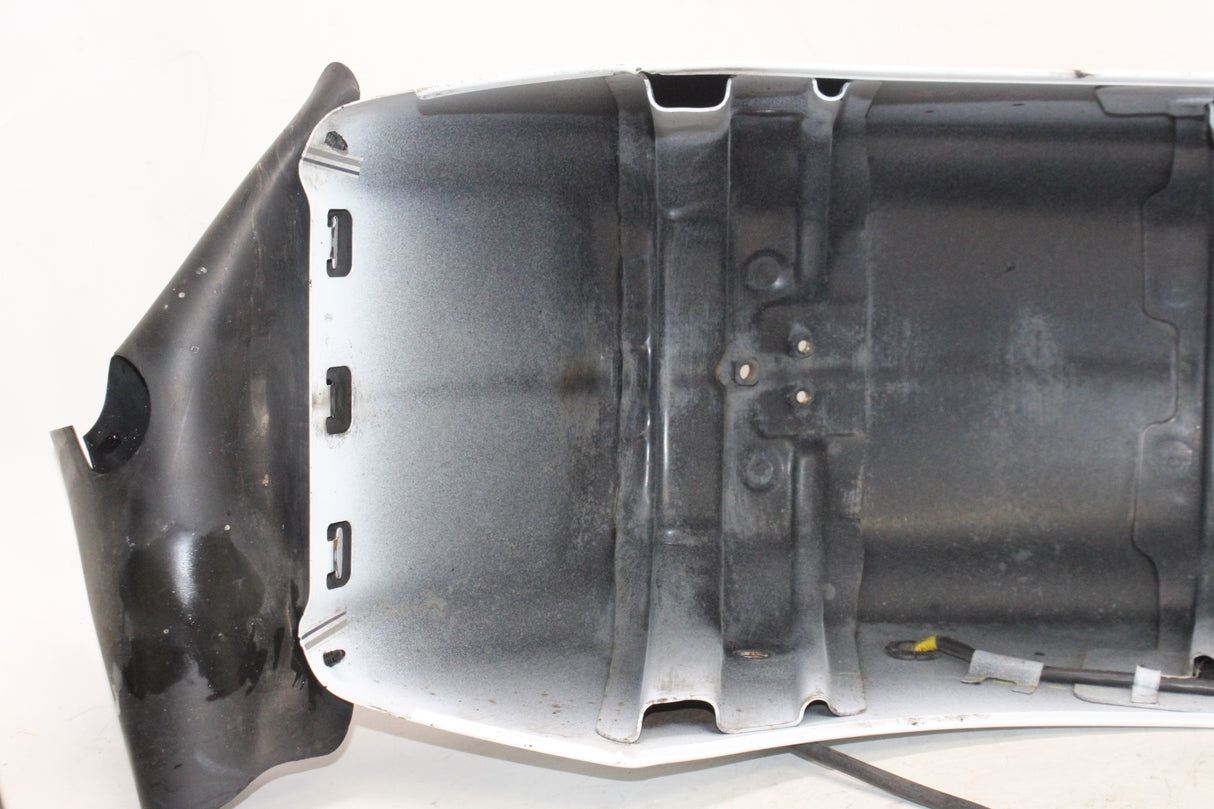 2007 Yamaha V Star 650 OEM REAR BACK FENDER MUD GUARD