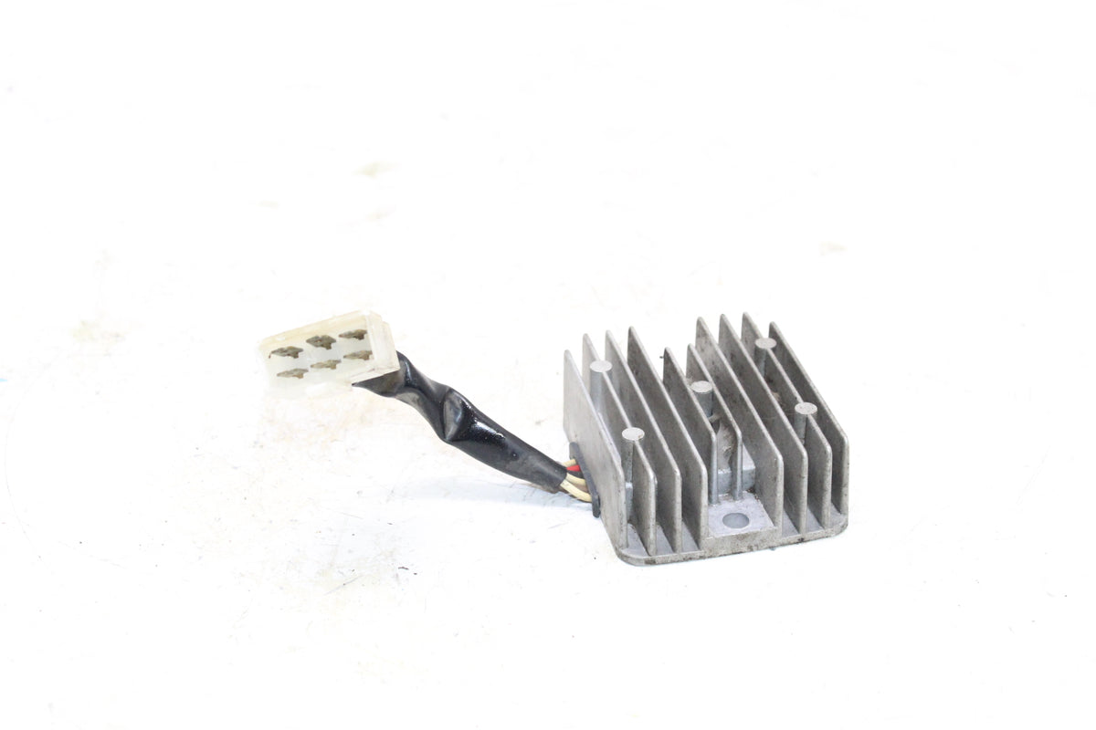 1983 Yamaha XC180 Riva 180 OEM Voltage Regulator Rectifier