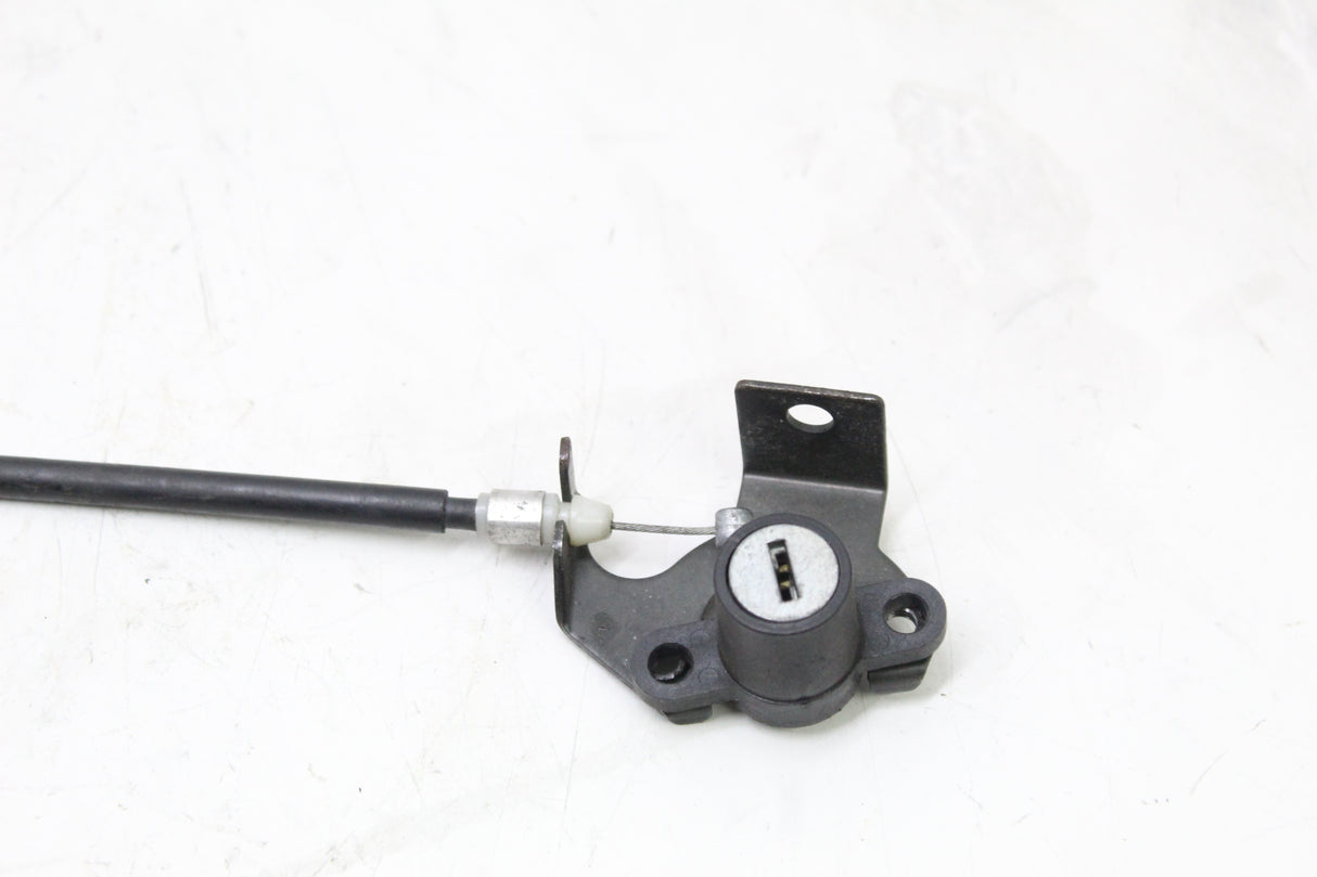 2005 YAMAHA FZ6 OEM SEAT LOCK LATCH RELEASE CABLE ASSEMBLY NO KEY