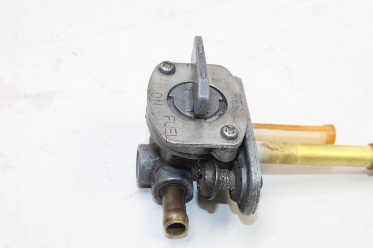 2007 Yamaha V Star 650 OEM FUEL GAS TANK PETCOCK SHUT ON OFF VALVE