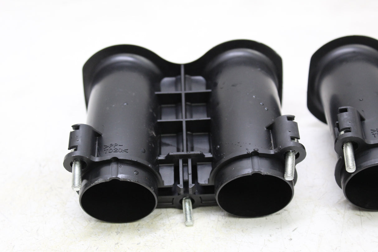 2017 Yamaha FZ10 OEM AIRBOX INTAKE VELOCITY STACKS