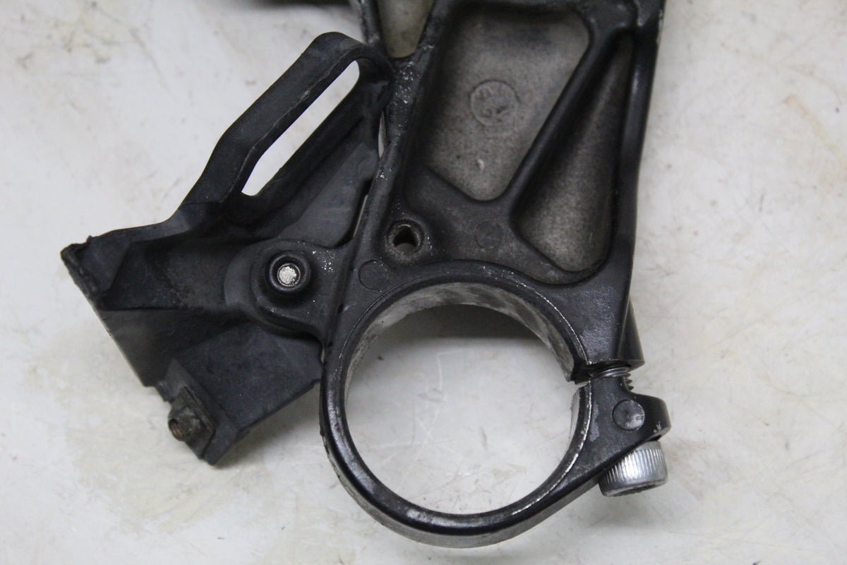 2009 Yamaha YZF R6S OEM Upper Triple Tree Top Fork Clamp