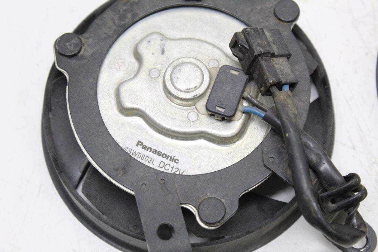 2004 Yamaha YZF R1 04-06 OEM ENGINE RADIATOR COOLING FAN SET