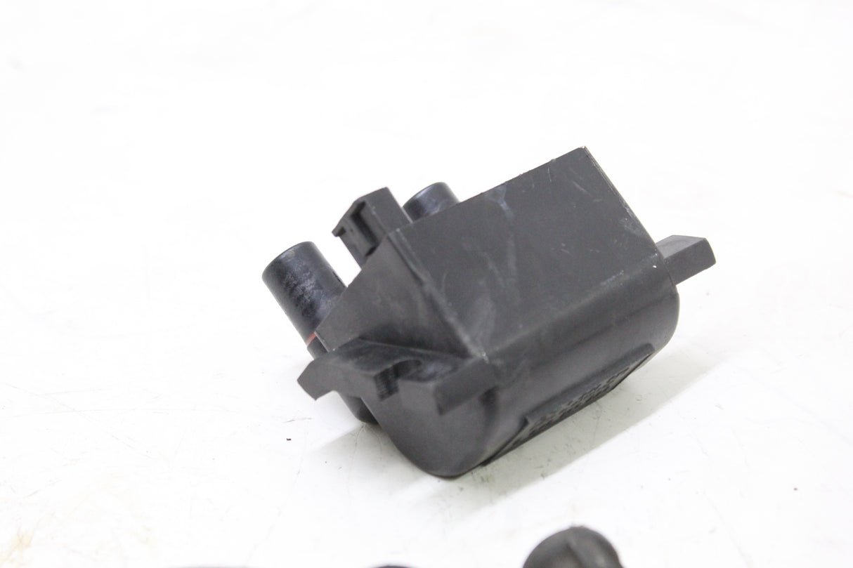 2000 BMW R1100RT OEM IGNITION COILS COIL SPARK PLUG CAPS