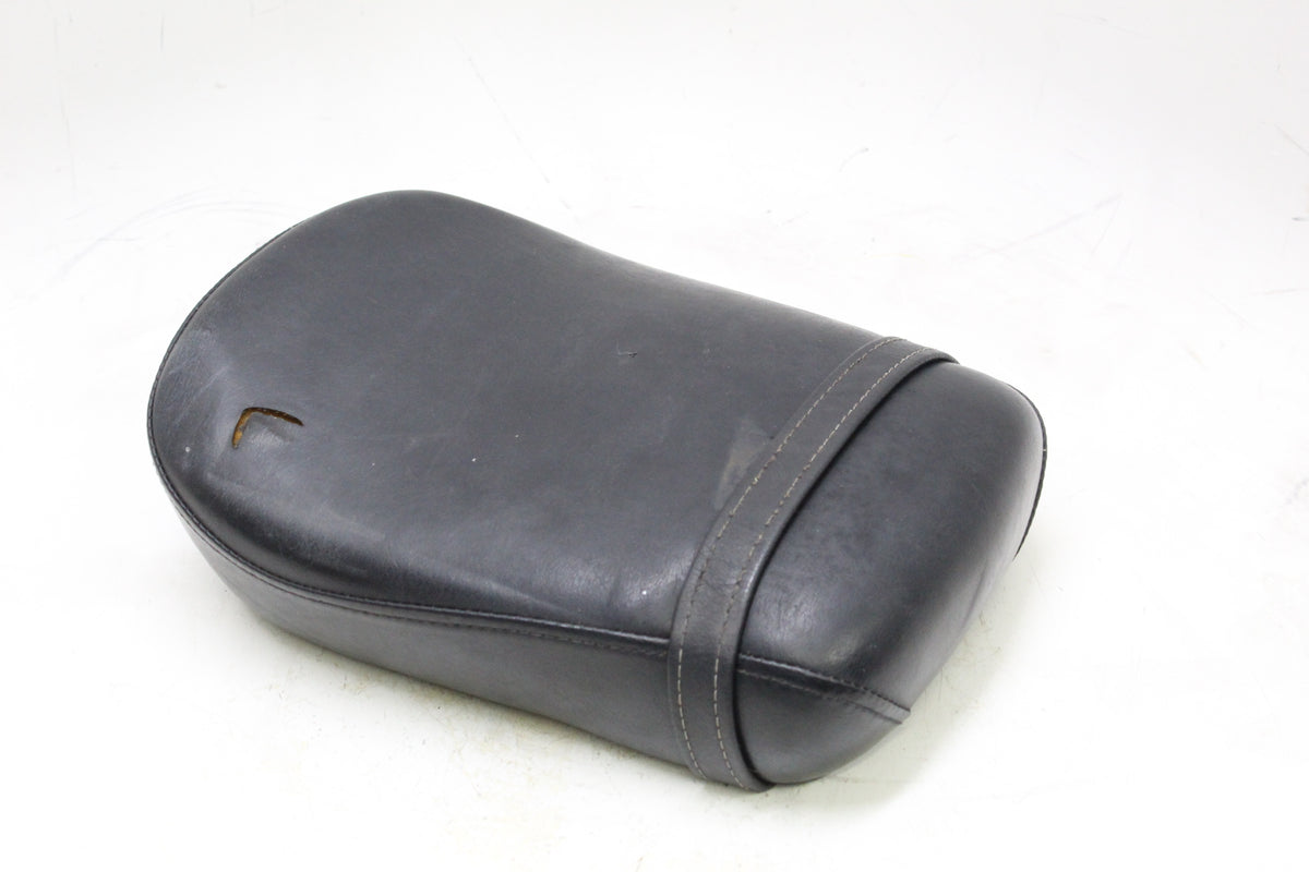2007 YAMAHA XVS650 V STAR 650 OEM REAR PASSENGER SEAT TANDEM