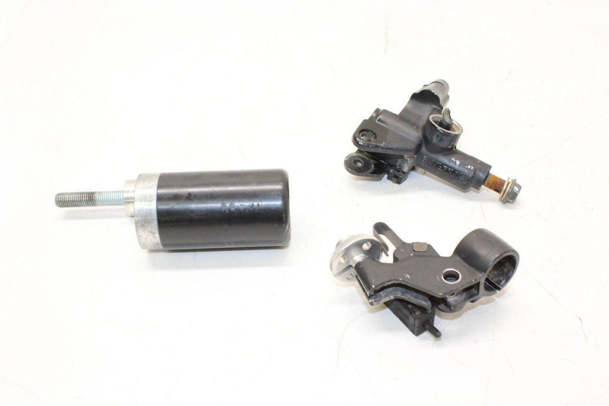 01-03 Suzuki Gsxr600 Front Brake Master Cylinder W/ Clutch Master W/ Frame Slide - Suzuki - Gold River Motorsports
