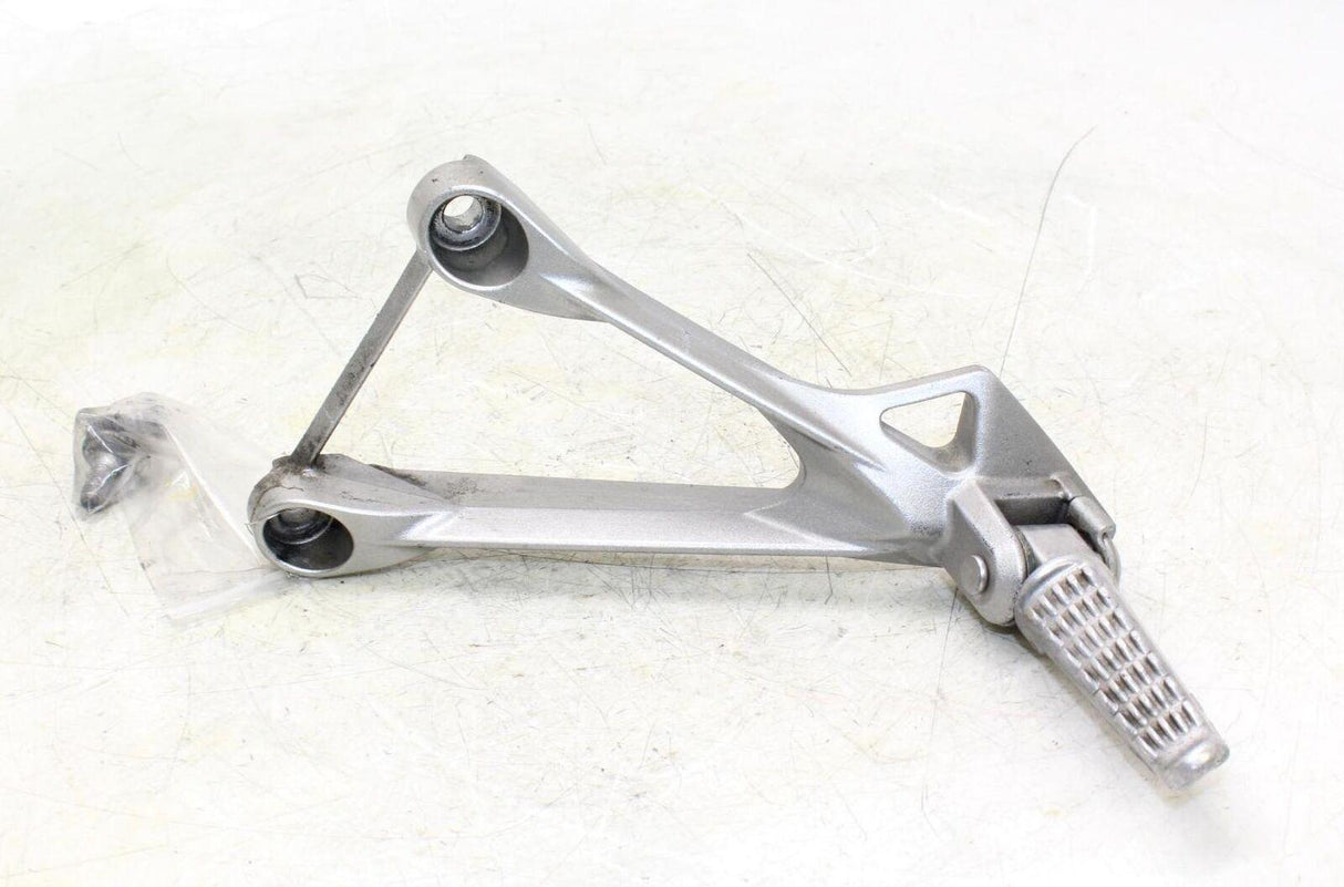 05-06 Kawasaki Ninja Zx6r Zx636c Right Rear Back Passenger Peg - Gold River Motorsports