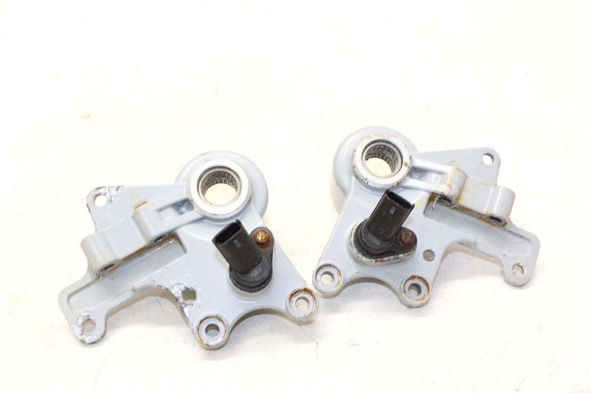 2008 Piaggio Mp3 400 Rear Brake Caliper Hanger Back Mounting Bracket Oem - Gold River Motorsports