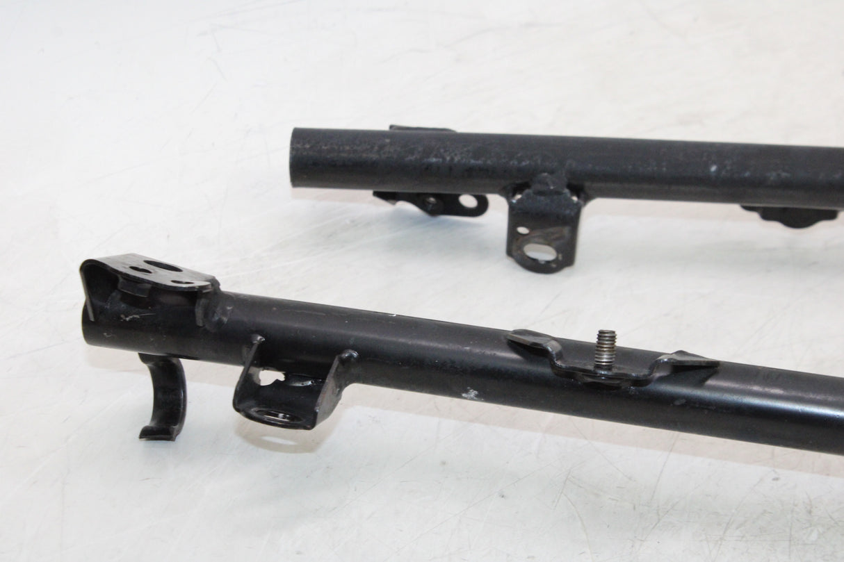 2010 Honda Elite 110 NHX110 OEM RIGHT REAR BACK PASSENGER PEG W BRACKET PAIR