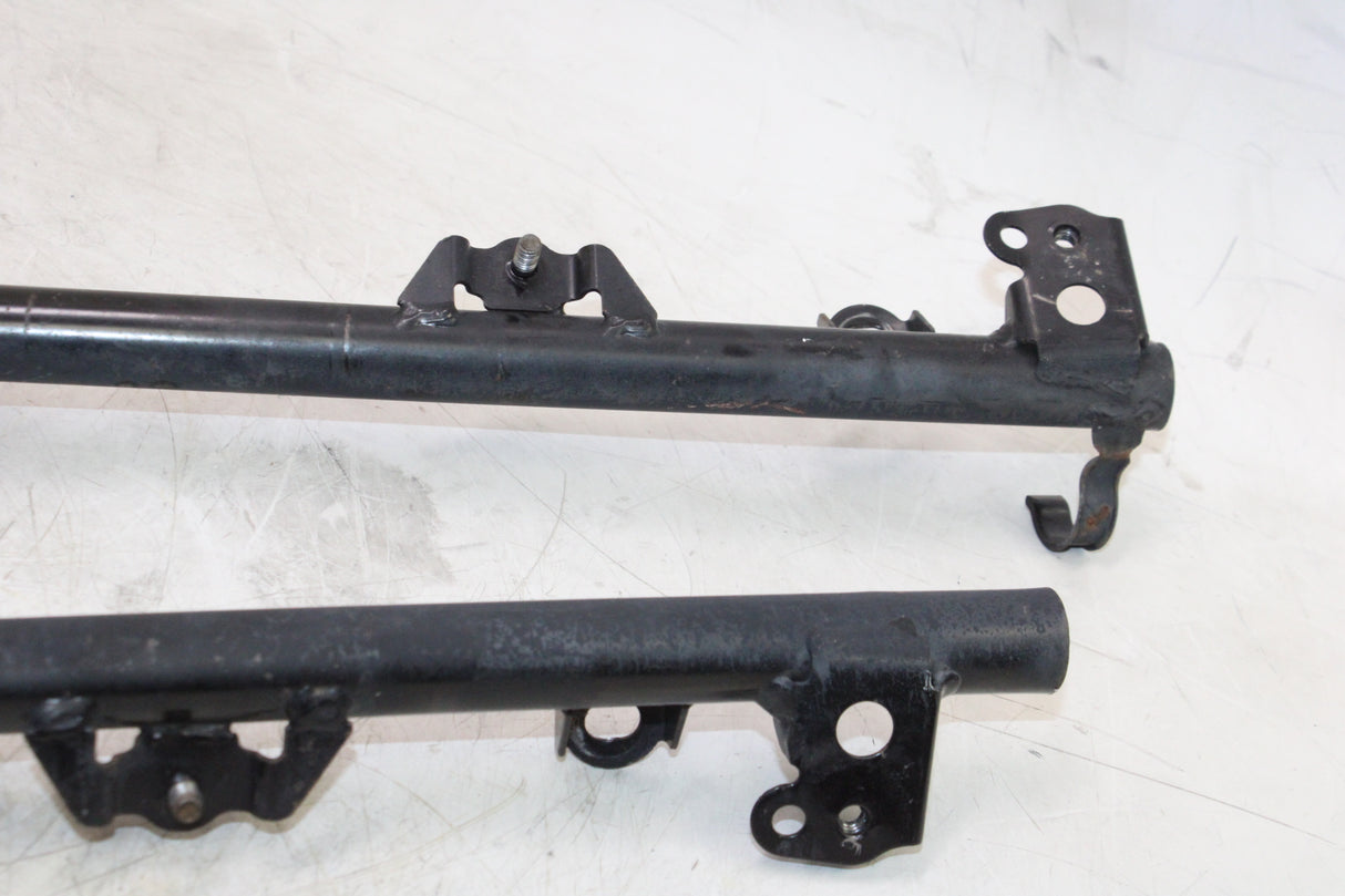 2010 Honda Elite 110 NHX110 OEM RIGHT REAR BACK PASSENGER PEG W BRACKET PAIR