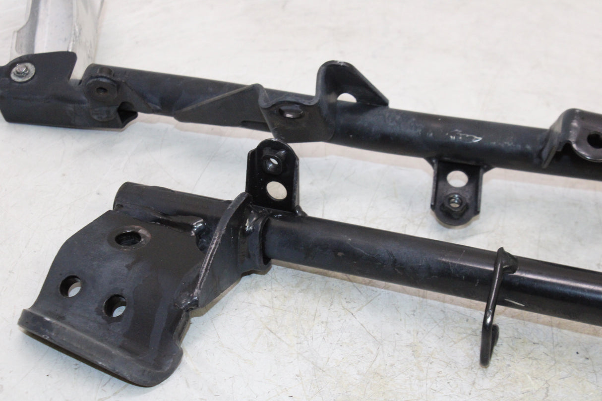 2010 Honda Elite 110 NHX110 OEM RIGHT REAR BACK PASSENGER PEG W BRACKET PAIR