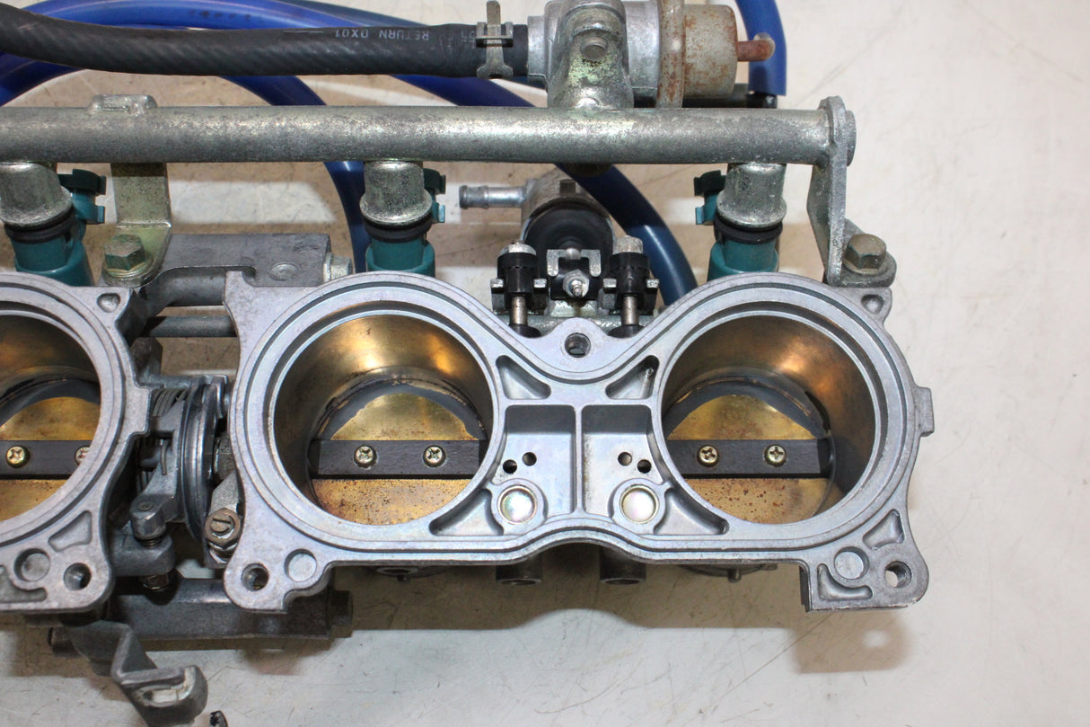 2000 Honda CBR900RR OEM MAIN FUEL INJECTORS / THROTTLE BODIES