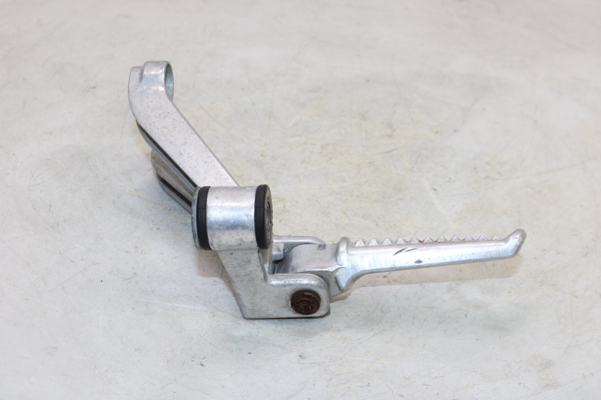 2000 Honda CBR900RR OEM RIGHT REAR BACK PASSENGER PEG