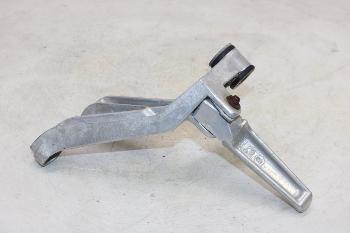 2000 Honda CBR900RR OEM RIGHT REAR BACK PASSENGER PEG