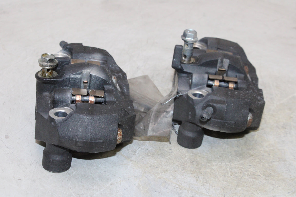 2007 Suzuki GSXR600 OEM RIGHT LEFT FRONT BRAKE CALIPER SET PAIR CALIPERS