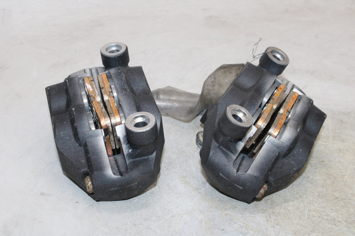 2007 Suzuki GSXR600 OEM RIGHT LEFT FRONT BRAKE CALIPER SET PAIR CALIPERS