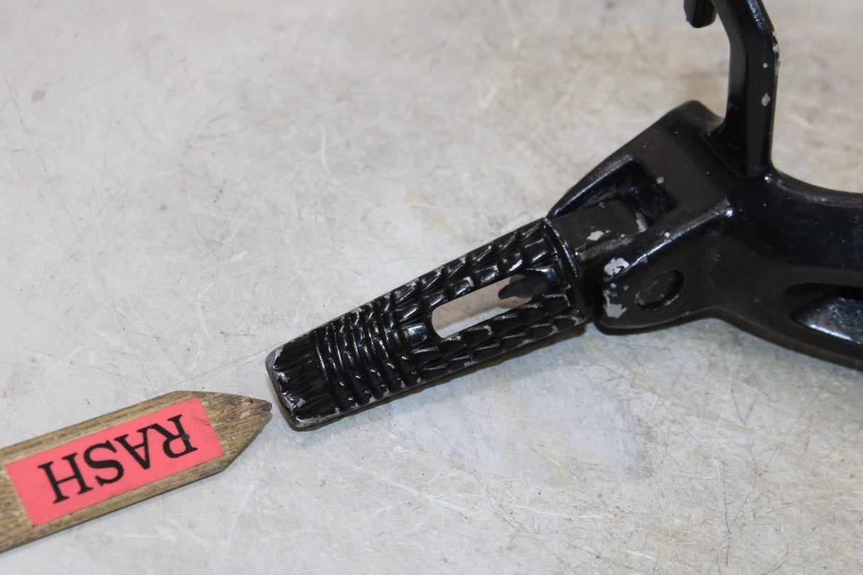 2007 Suzuki GSXR600 OEM RIGHT REAR BACK PASSENGER PEG