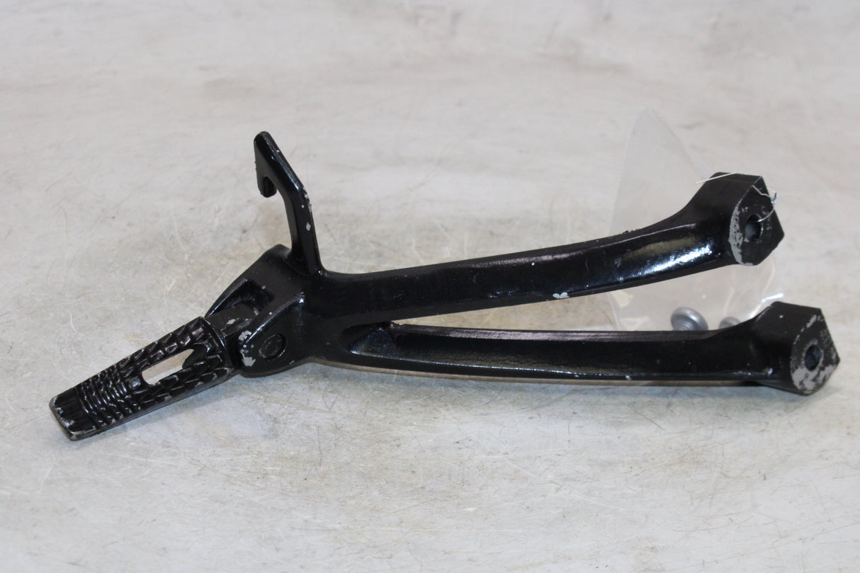 2007 Suzuki GSXR600 OEM RIGHT REAR BACK PASSENGER PEG
