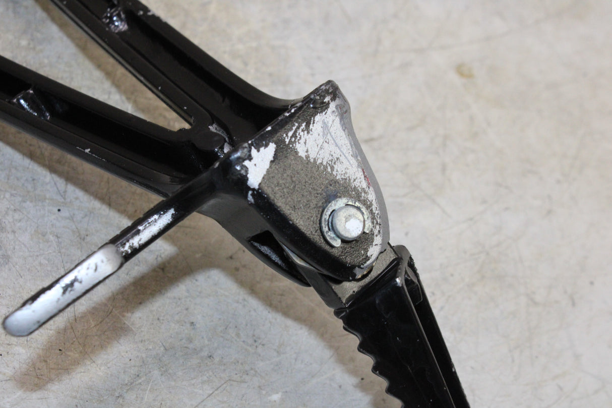 2007 Suzuki GSXR600 OEM LEFT REAR BACK PASSENGER PEG