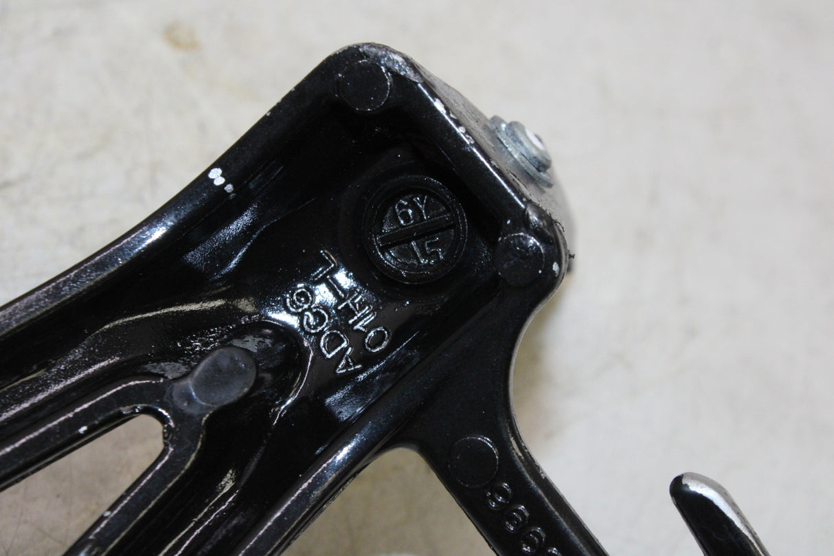 2007 Suzuki GSXR600 OEM LEFT REAR BACK PASSENGER PEG