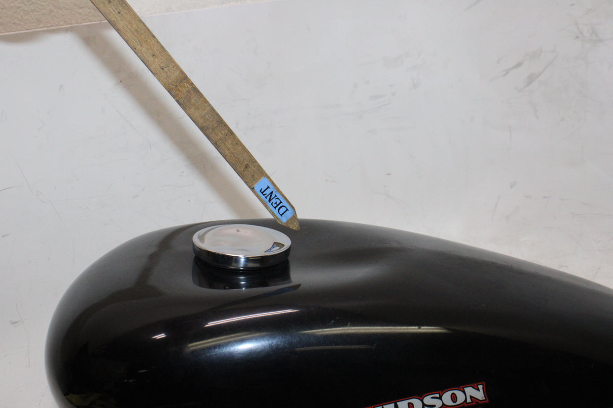 2007 Harley-Davidson Sportster 883 OEM GAS TANK FUEL PETROL RESERVOIR