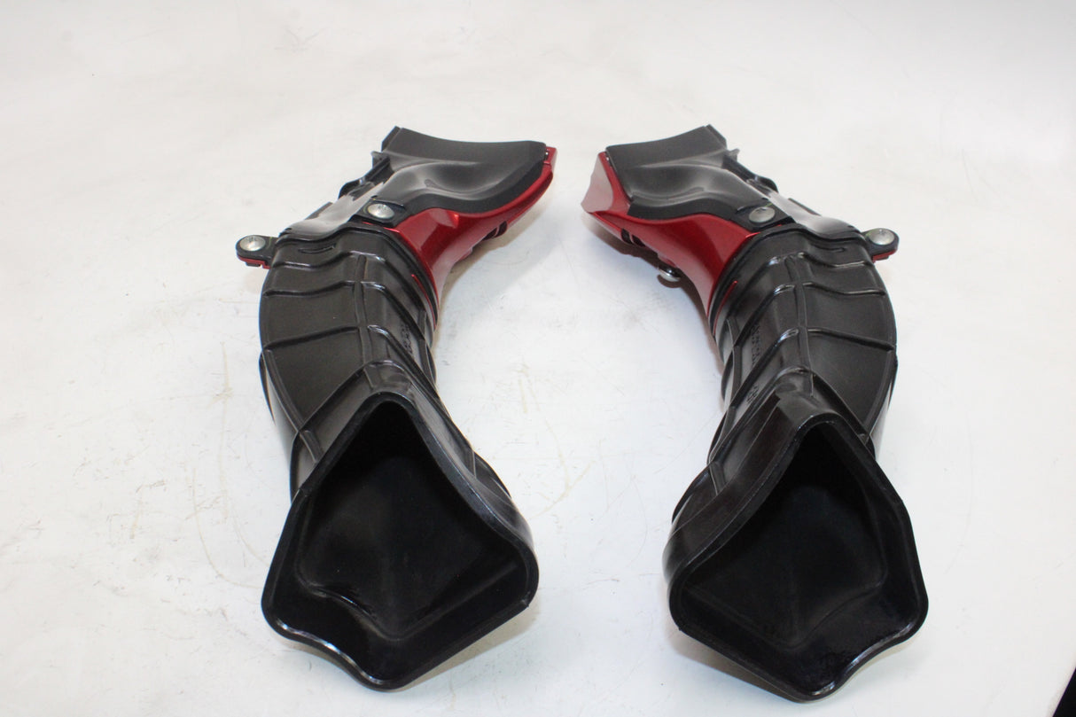 2009 Yamaha YZF R1 OEM RAM AIR INTAKE TUBE DUCT PAIR
