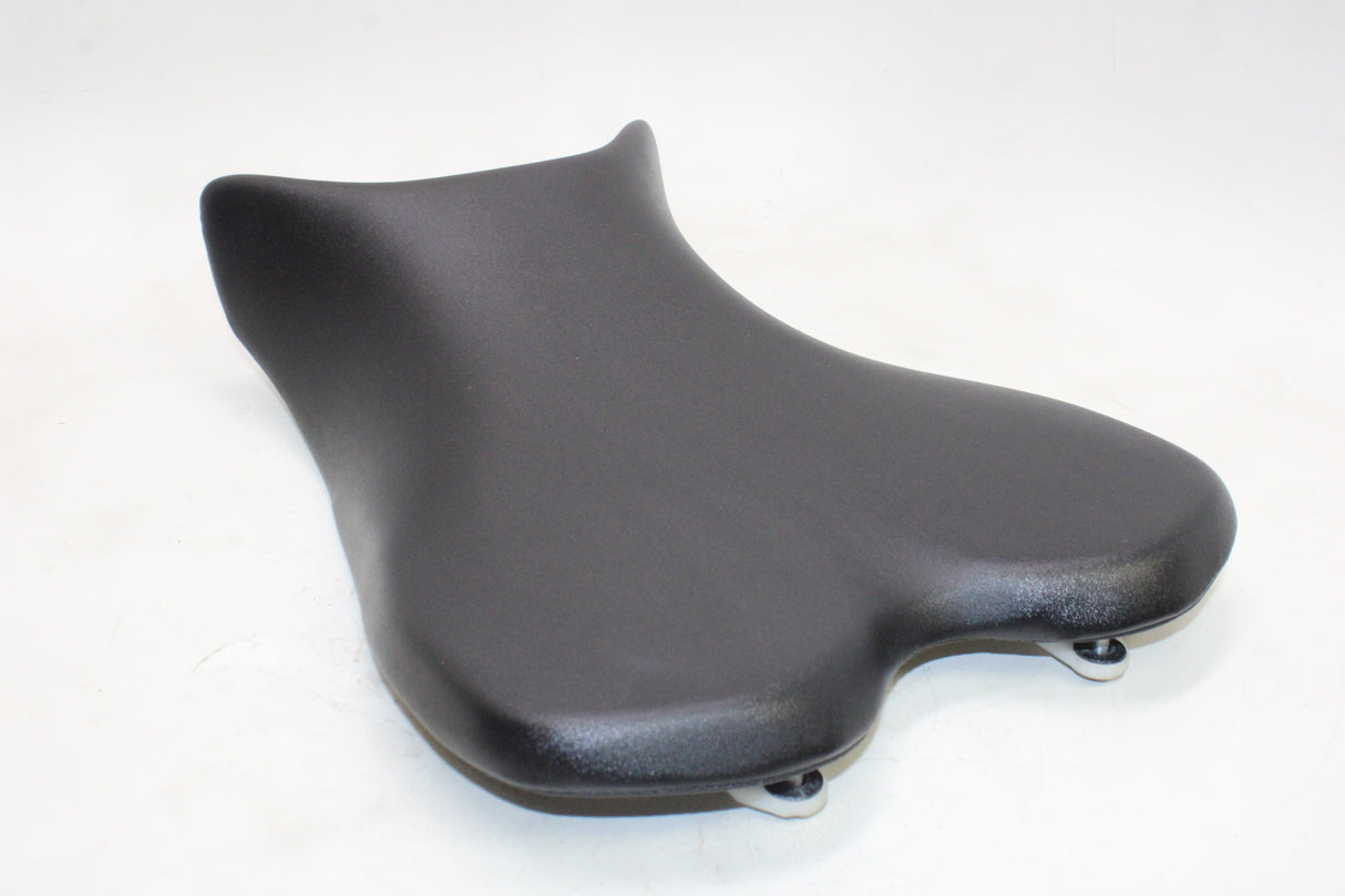 2009 Yamaha YZF R1 OEM FRONT DRIVERS SEAT PAD SADDLE PILLION
