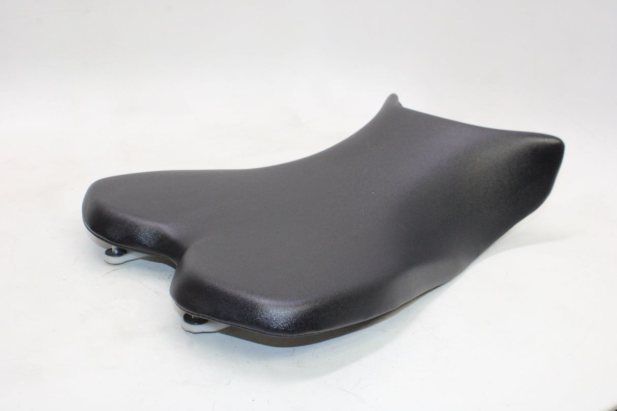 2009 Yamaha YZF R1 OEM FRONT DRIVERS SEAT PAD SADDLE PILLION