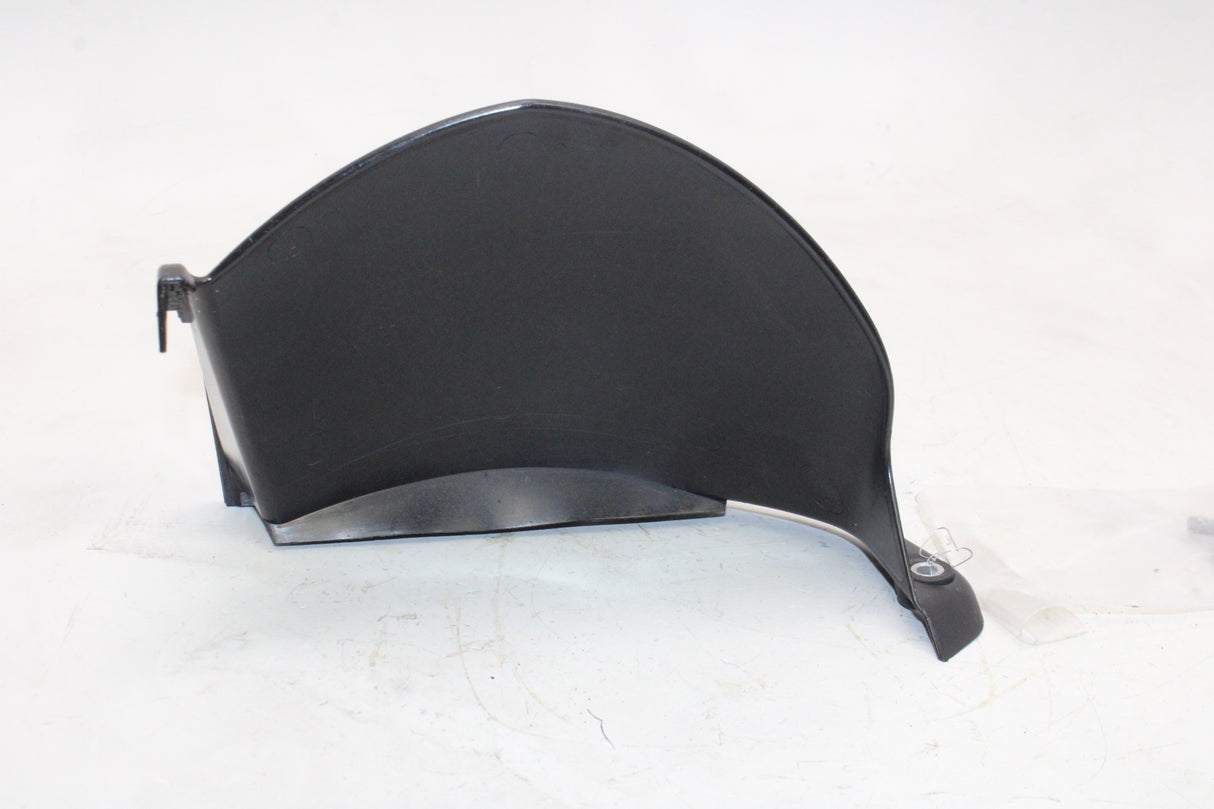 2009 Yamaha YZF R1 OEM REAR BACK WHEEL TIRE HUGGER FENDER