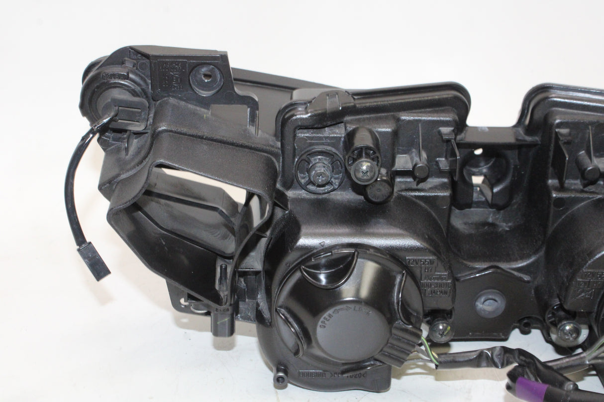 2009 Yamaha YZF R1 OEM FRONT HEADLIGHT HEAD LIGHT LAMP