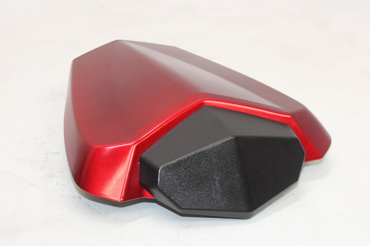 2009 Yamaha YZF R1 OEM CENTER REAR BACK SEAT TAIL TOP FAIRING COVER TRIM COWL