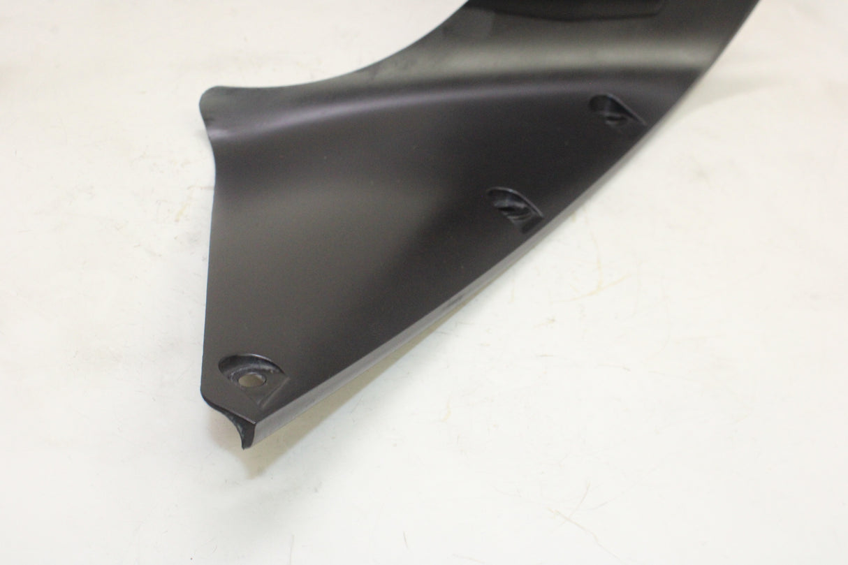 2009 Yamaha YZF R1 OEM FRONT RIGHT INNER FAIRING COWL PANEL TRIM