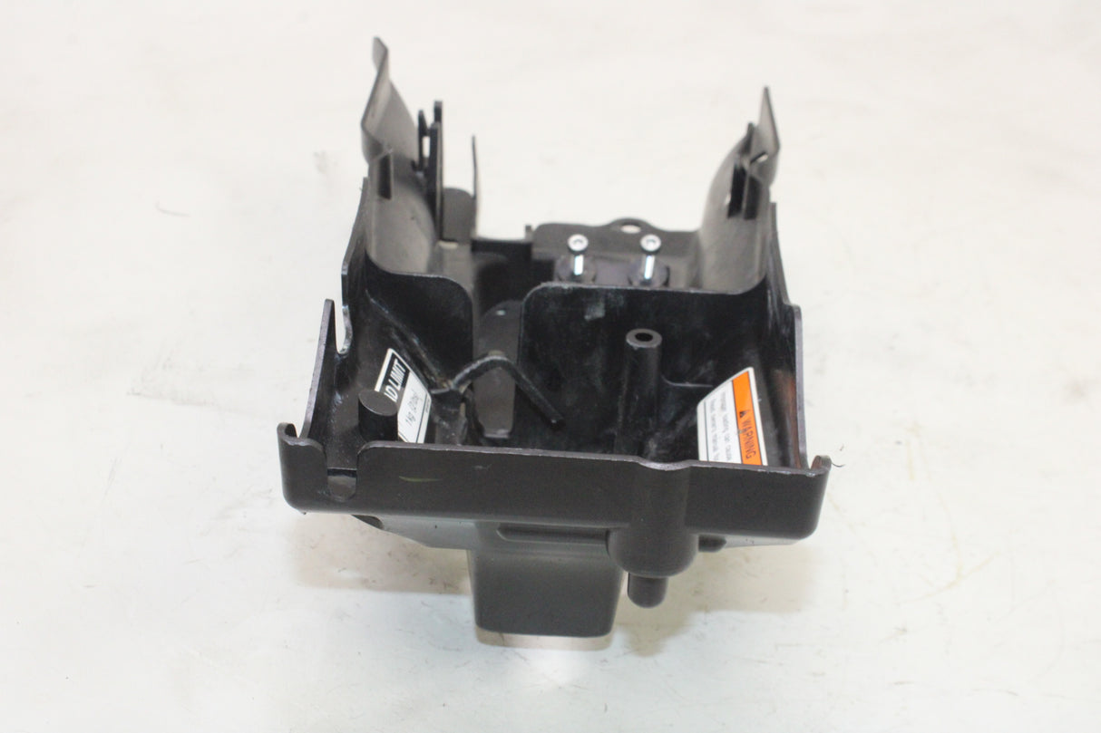 2009 Yamaha YZF R1 OEM REAR CENTER INNER COWL FAIRING