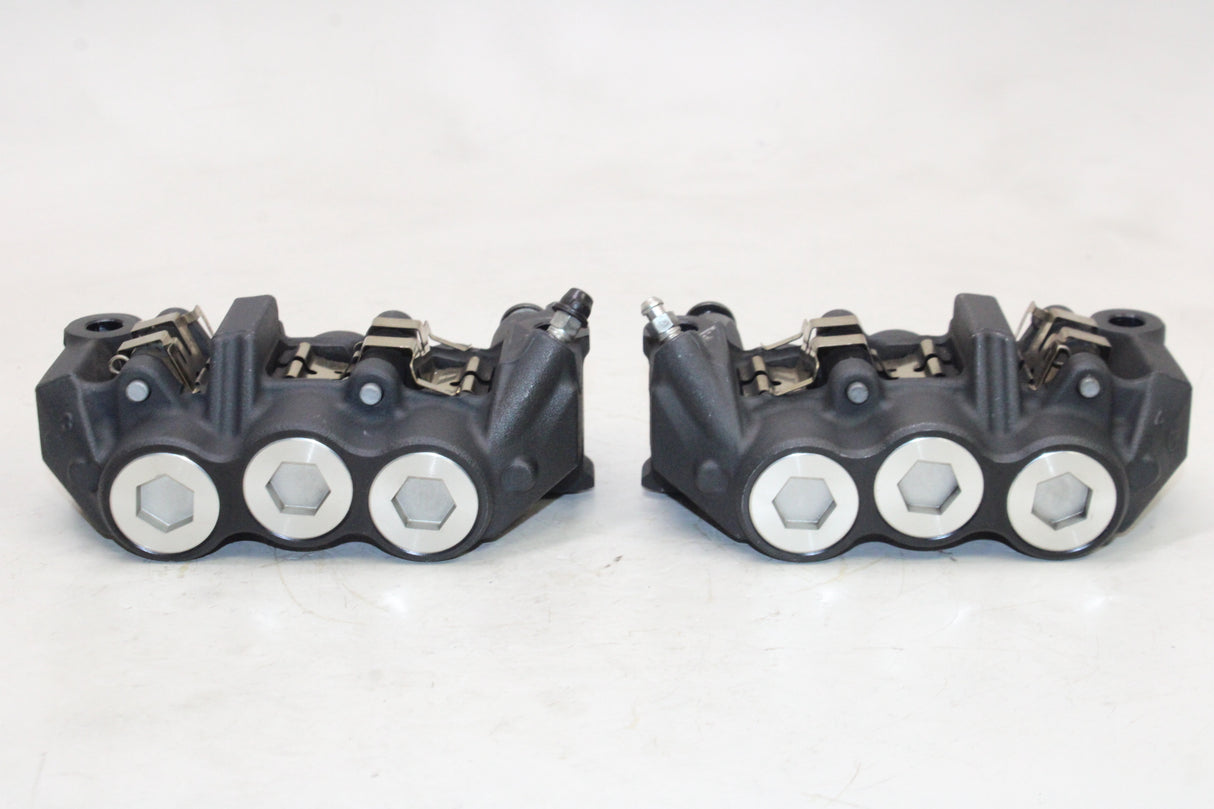 2009 Yamaha YZF R1 OEM RIGHT LEFT FRONT BRAKE CALIPER SET PAIR CALIPERS