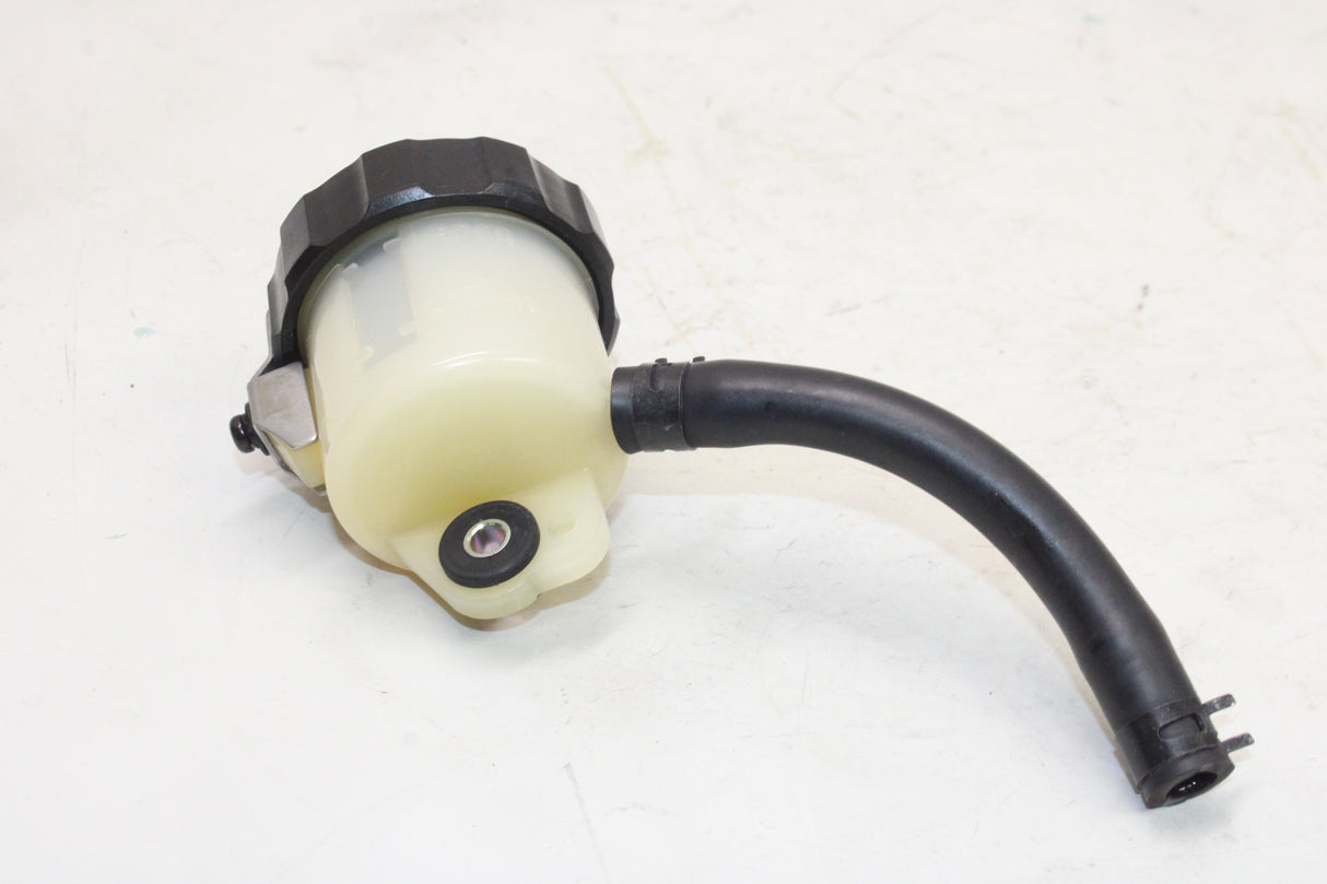 2009 Yamaha YZF R1 OEM FRONT BRAKE MASTER FLUID RESERVOIR TANK BOTTLE