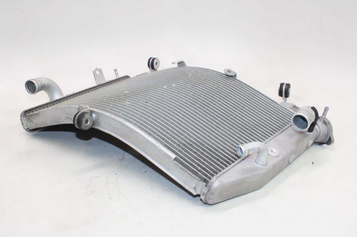 2009 Yamaha YZF R1 OEM ENGINE RADIATOR MOTOR COOLER COOLING W CAP
